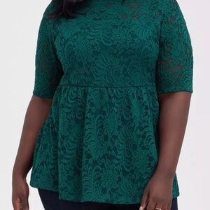 torrid Babydoll Lace High Neck Short Sleeve Top, size 2 (2x)